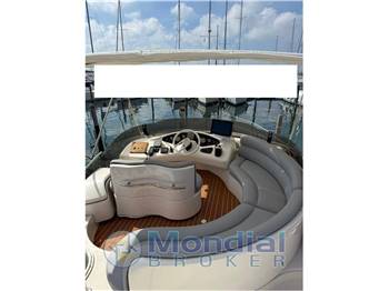 AZIMUT YACHTS 42
