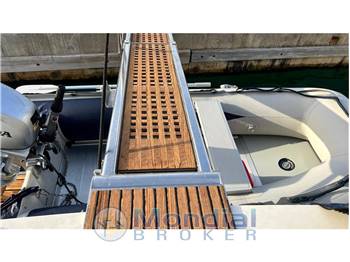 PRINCESS YACHTS 415