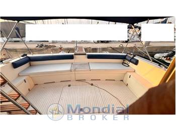 PRINCESS YACHTS 415