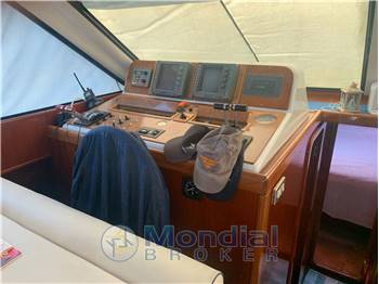UNIESSE 40 Flybridge