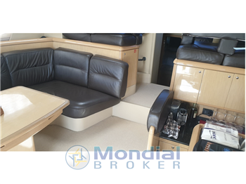 FERRETTI 460