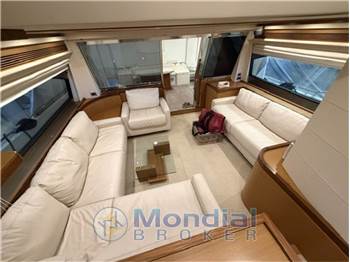 FERRETTI 681