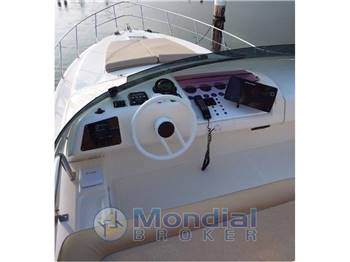 AZIMUT YACHTS 43