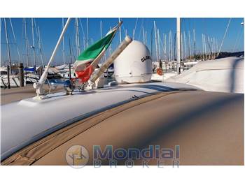 BAVARIA YACHTS 38S