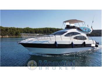 AZIMUT YACHTS 42