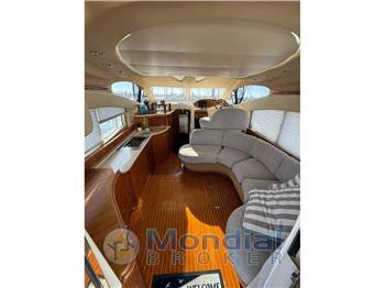 AZIMUT YACHTS 42