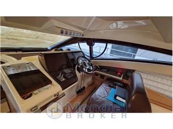 AZIMUT YACHTS 47