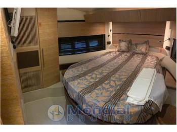 AZIMUT YACHTS 47