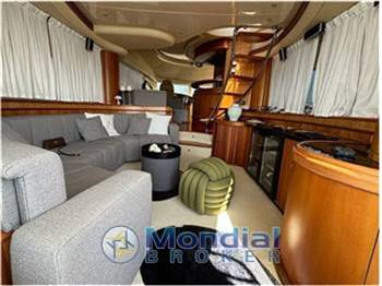 AZIMUT YACHTS 68 Fly