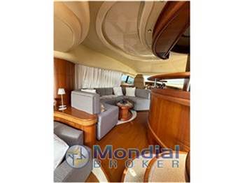 AZIMUT YACHTS 68 Fly