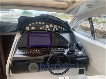 PERSHING 52 HT