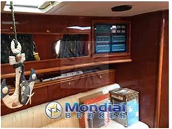 CAYMAN YACHTS 43 WA