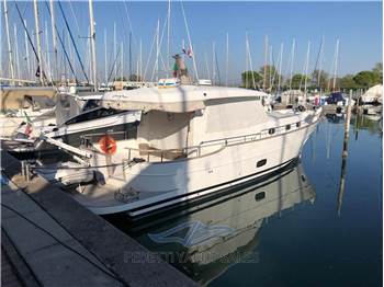 Sasga Yachts Menorquin 42 HT