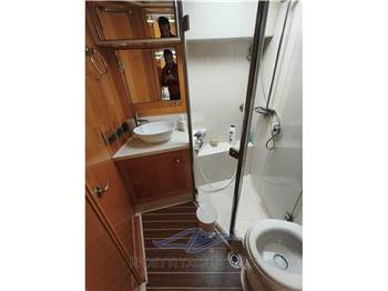 Riviera Marine 4300 Offshore Express