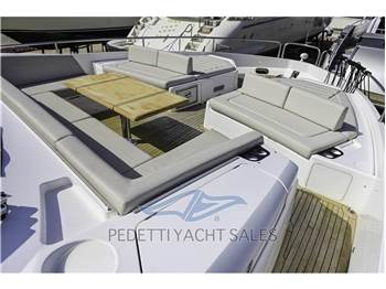 Sunseeker 76 Yacht