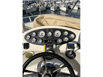 Riviera Marine 37 Flybridge