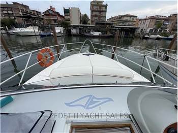Fairline yacht 28/31 targa
