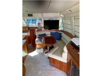 Riviera Marine 47 G2 Flybridge
