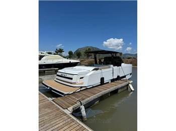 De Antonio Yachts D36 Open