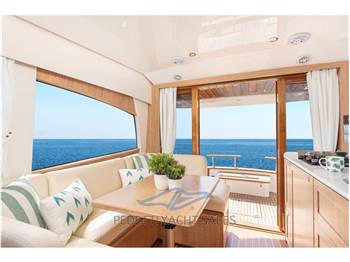 Sasga Yachts Minorchina 35 HT