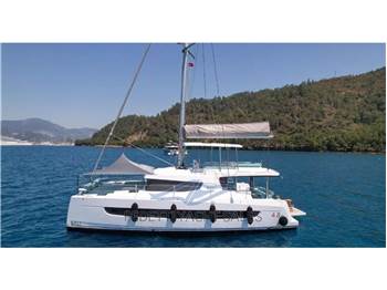 Bali 48 Owner's Version