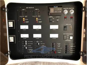 Sea Ray 400 Express