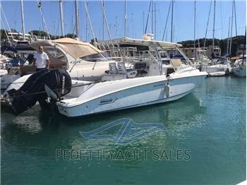 Boston Whaler 32 Cuddy
