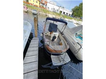 Cantiere latino 6.80 open/cabin