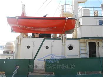 Tugboat Hitzler