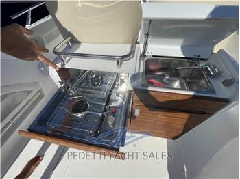 Sessa Marine KEY LARGO 27
