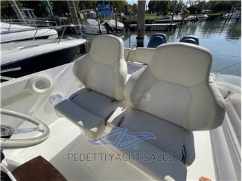 Sessa Marine KEY LARGO 27