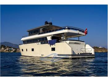 Custom Albatros Trawler