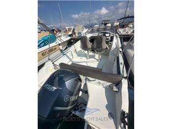 Jeanneau Cap Camarat 7,5 WA