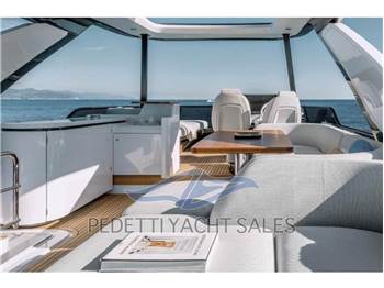 Azimut 68 flybridge MY 2021