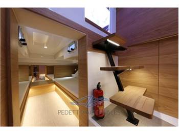 De Antonio Yachts D34 Open