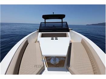 De Antonio Yachts D34 Open