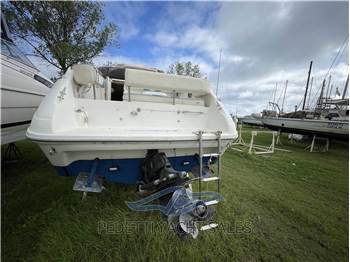 Sea Ray 230 DA