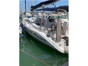 Hunter 410