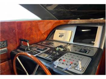 Maiora 24