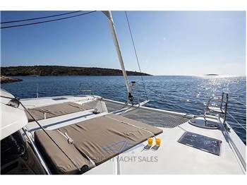 Dufour 48 catamarano