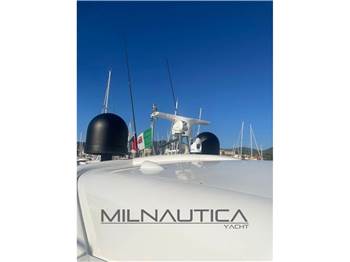 Pershing 62