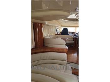 Azimut 68 Plus