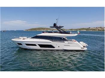 Ferretti Yachts 670