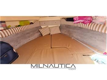 Ranieri Cantiere Midnight Sun 20