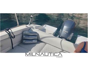 Ranieri Cantiere Midnight Sun 20