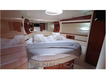 Pershing 50'