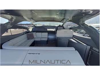 Pershing 50'