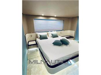Azimut 68 flybridge