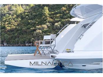 Azimut S8