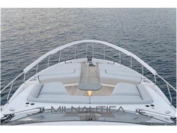Azimut S8